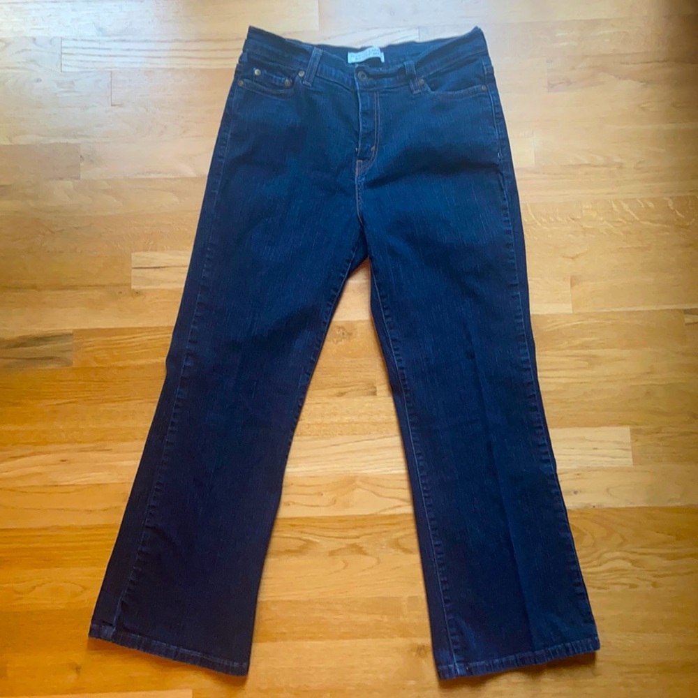 EUC Levi’s Perfectly Slimming Bootcut 512 Jeans